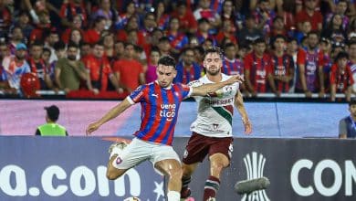 &lsquo;Muita lama&rsquo;: Jogadores do Fluminense criticam gramado ap&oacute;s empate na Libertadores