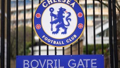 Por que hot&eacute;is levantam suspeitas sobre contas do Chelsea?