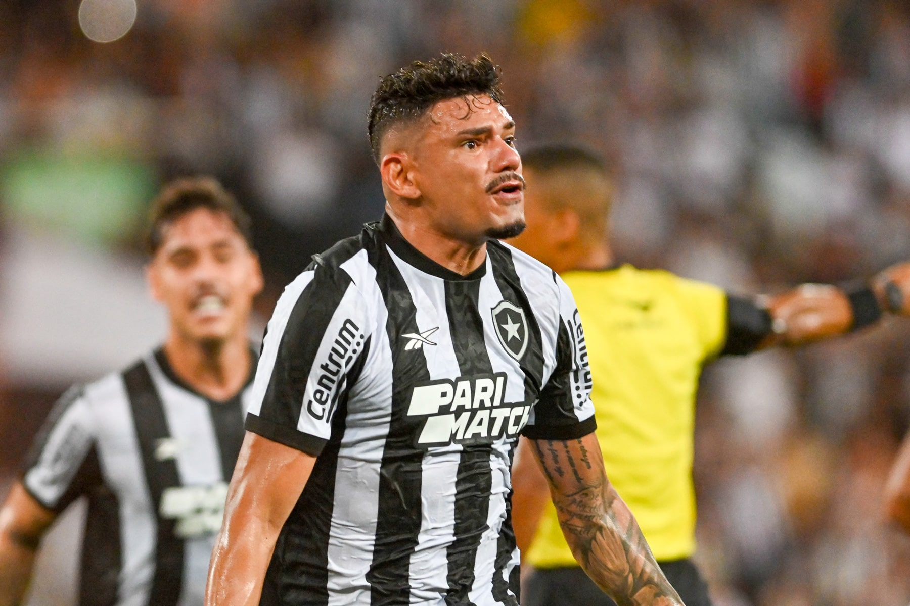 Quase um ano depois, Botafogo volta a enfrentar a LDU e muita coisa mudou desde ent&atilde;o