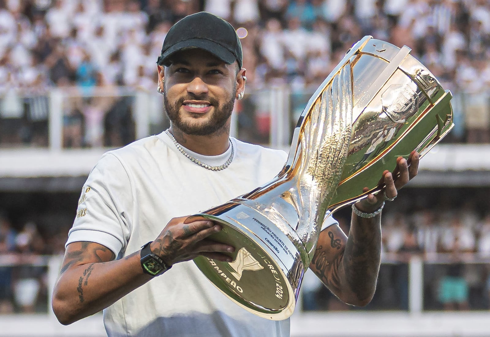 Este &eacute; o motivo que pode trazer Neymar de volta ao Santos antes de 2026