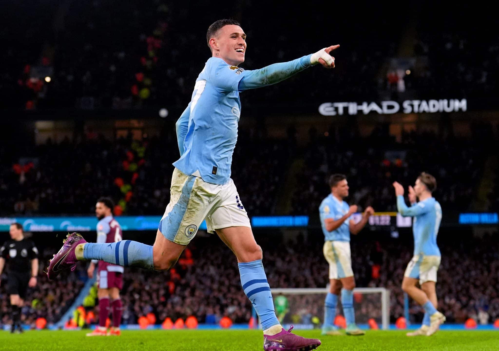 Com recital de Rodri e Foden, City atropela Villa e segue na cola de l&iacute;deres