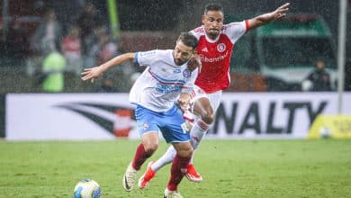 Vers&aacute;til, Fernando teve grande atua&ccedil;&atilde;o coroada com o primeiro gol pelo Internacional