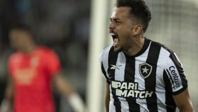 Mudan&ccedil;as de Artur Jorge marcam vit&oacute;ria que d&aacute; sobrevida ao Botafogo na Libertadores