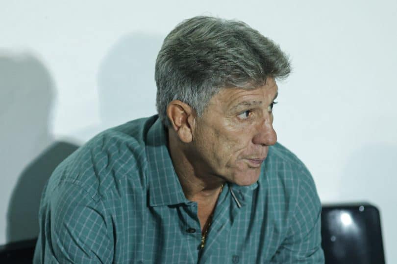 Renato se queixa do desgaste e diz que Grêmio não tem grupo para três competições