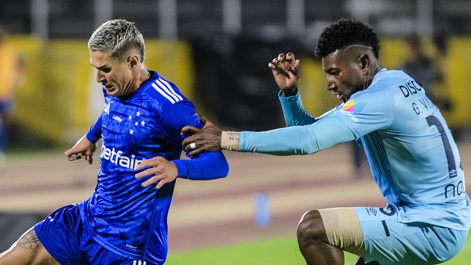 Cruzeiro empata na altitude pela Sul-Americana e destaque vira d&uacute;vida para cl&aacute;ssico