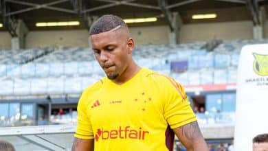 Anderson estreia em fogueira, tem sa&iacute;da maluca, mas ajuda Cruzeiro a vencer