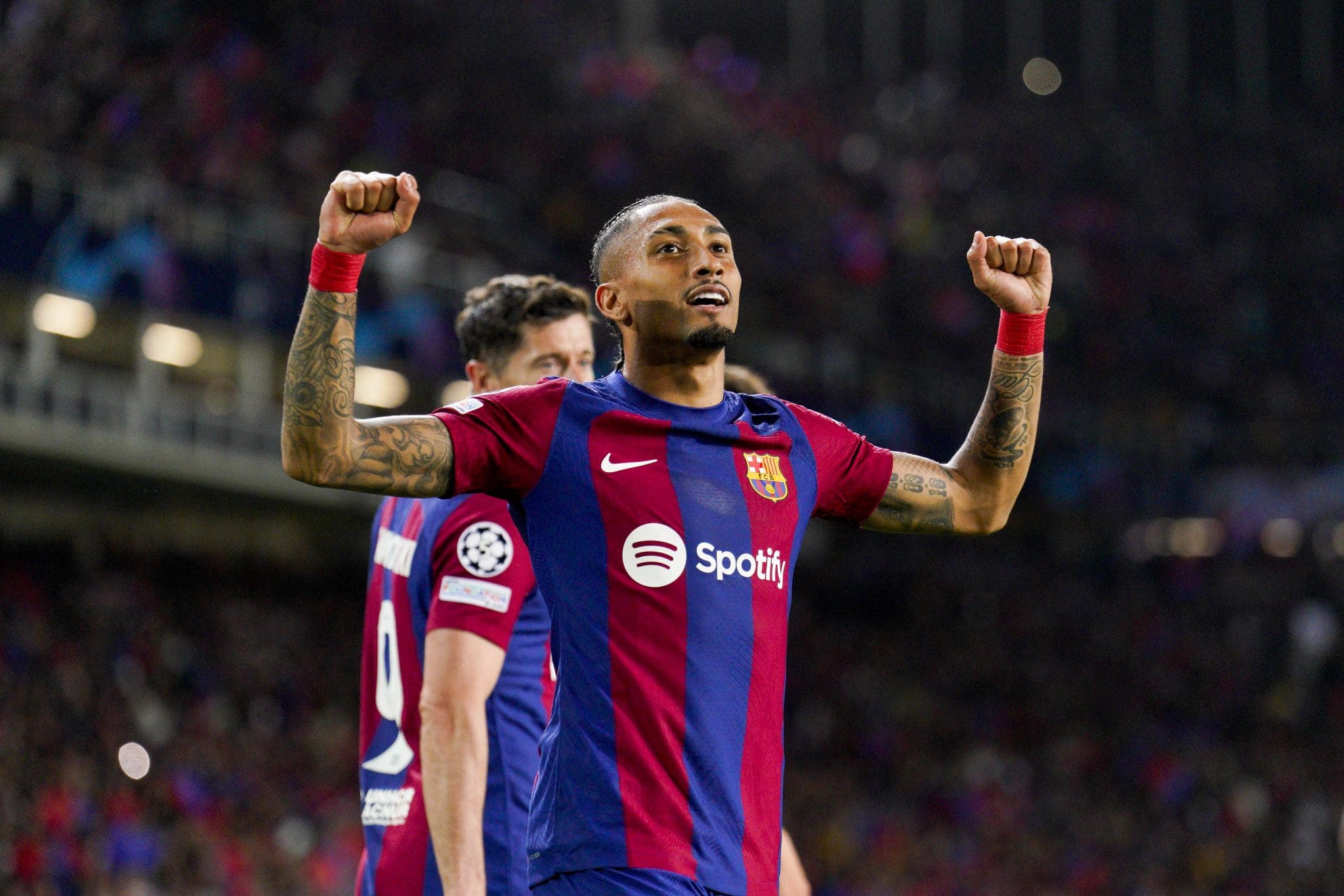 Barcelona rejeita oferta de 60 milh&otilde;es de euros da Premier League por Raphinha