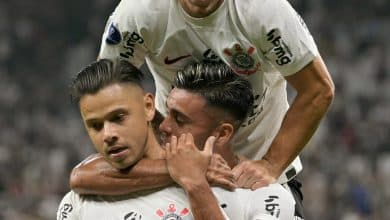 Por que Romero n&atilde;o comemorou gols contra o Nacional-PAR?