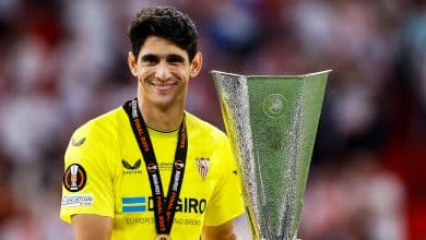 Destaque na Copa do Catar, goleiro explica sa&iacute;da do Sevilla: &lsquo;Tinha pouca vida&rsquo;