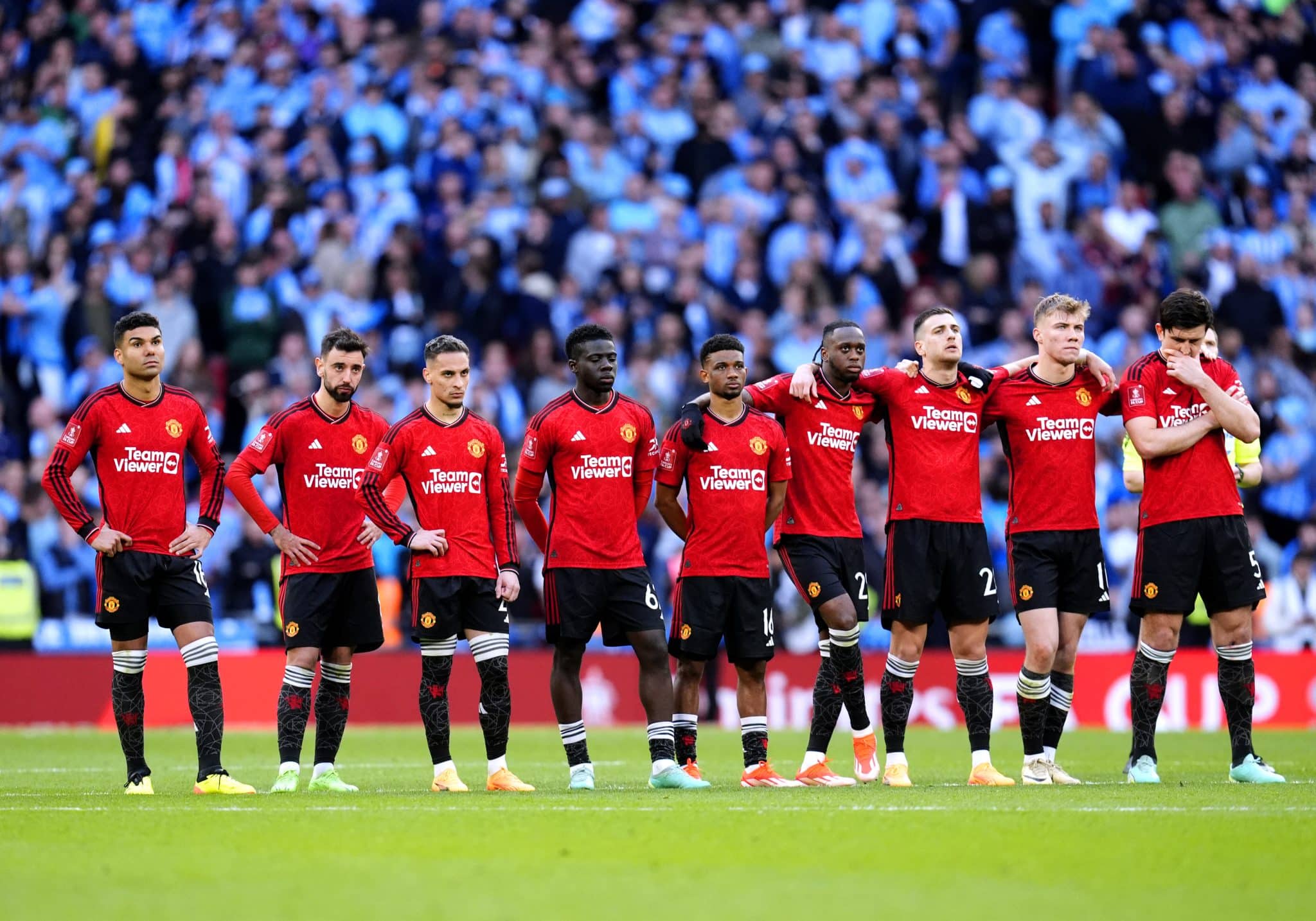 Manchester United precisa dos p&ecirc;naltis para evitar vexame hist&oacute;rico na Copa da Inglaterra