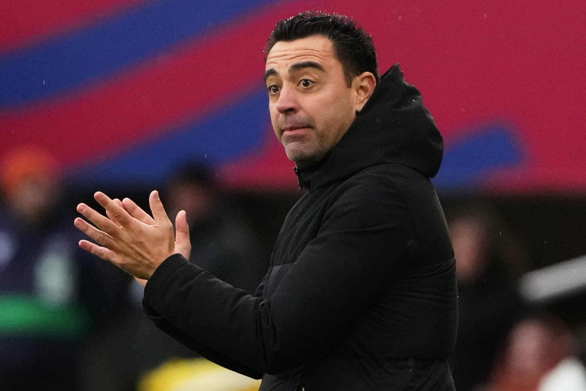Rival, Carlo Ancelotti opina sobre perman&ecirc;ncia de Xavi no Barcelona