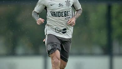 Fagner est&aacute; prestes a alcan&ccedil;ar nova marca hist&oacute;rica pelo Corinthians