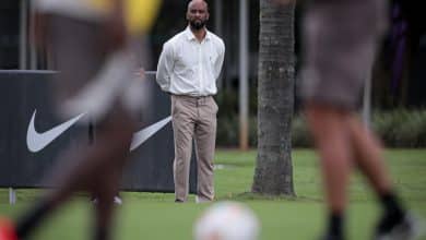 Fabinho Soldado tenta blindar futebol do Corinthians ap&oacute;s desgaste pol&iacute;tico
