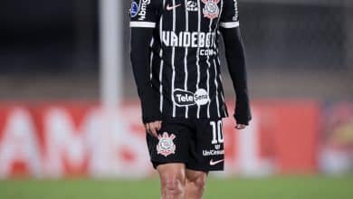 Sem companheiros, Garro est&aacute; sobrecarregado no sistema criativo do Corinthians