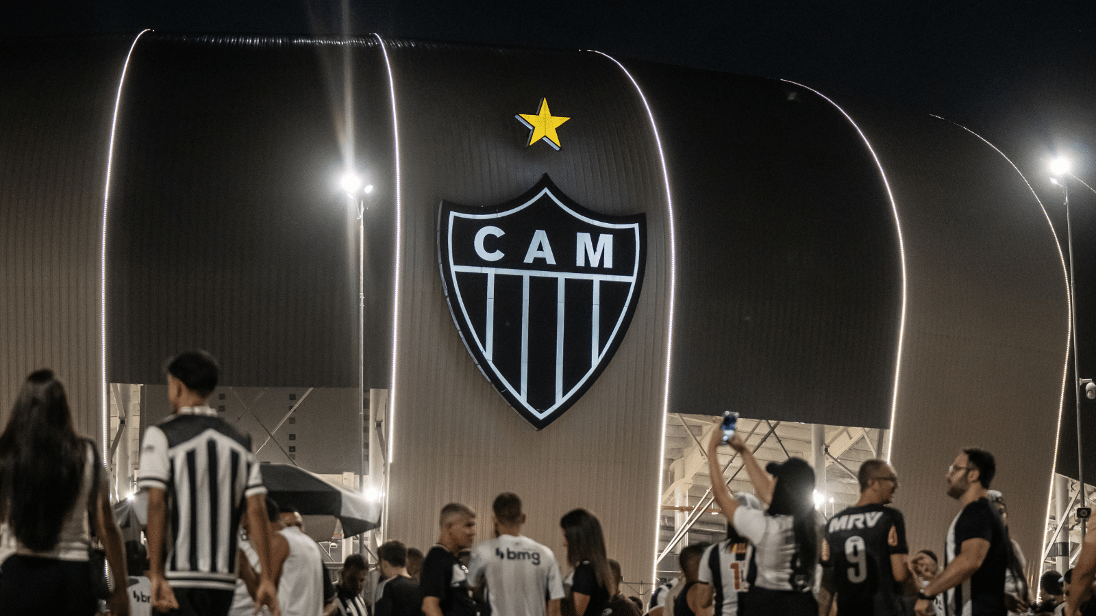 Atl&eacute;tico-MG teve super&aacute;vit e redu&ccedil;&atilde;o de mais de R$ 700 milh&otilde;es em d&iacute;vidas em 2023
