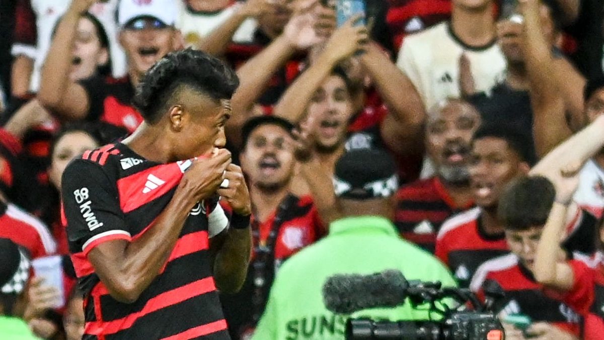 Adivinha, doutor, quem t&aacute; de volta na pra&ccedil;a: &eacute; o Flamengo campe&atilde;o e Rei do Rio!