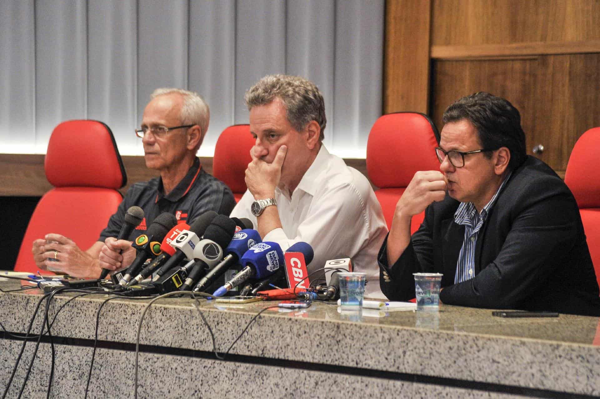 Reuni&atilde;o com prefeitura e negocia&ccedil;&atilde;o com Caixa: Flamengo d&aacute; passos por est&aacute;dio pr&oacute;prio