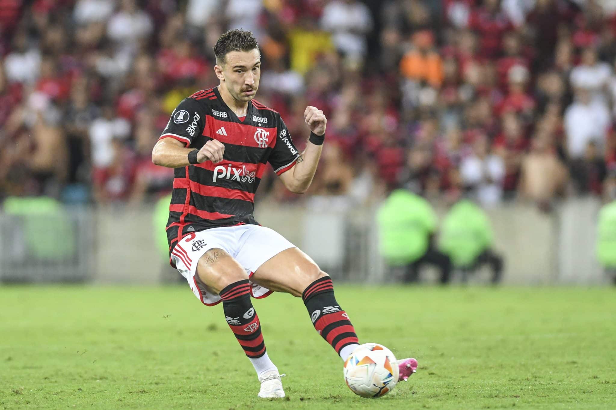 L&eacute;o Ortiz pode ser importante em dose dupla para o Flamengo contra o Bragantino
