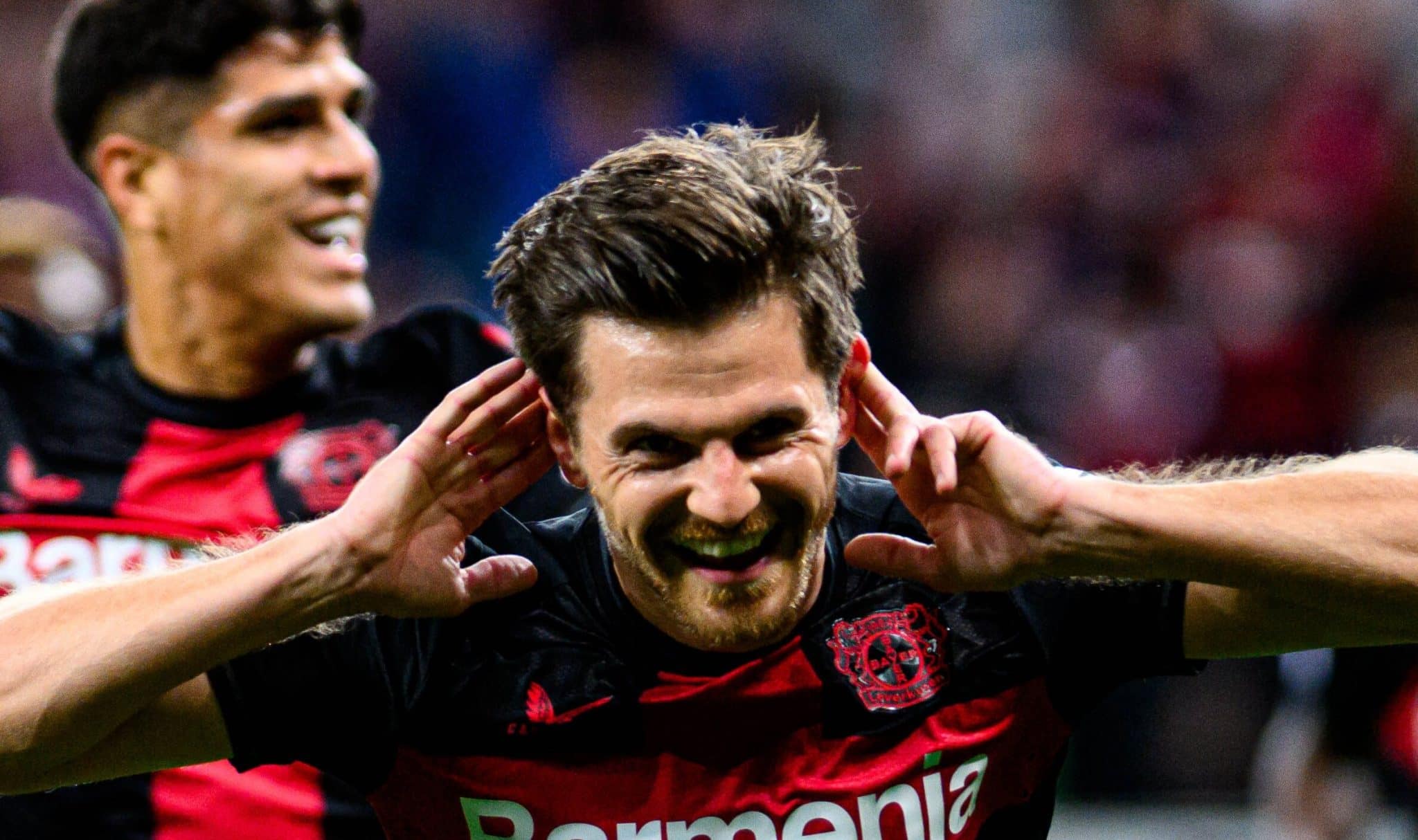 A retranca do West Ham quase parou o Leverkusen, que, de novo, marca no fim e vence