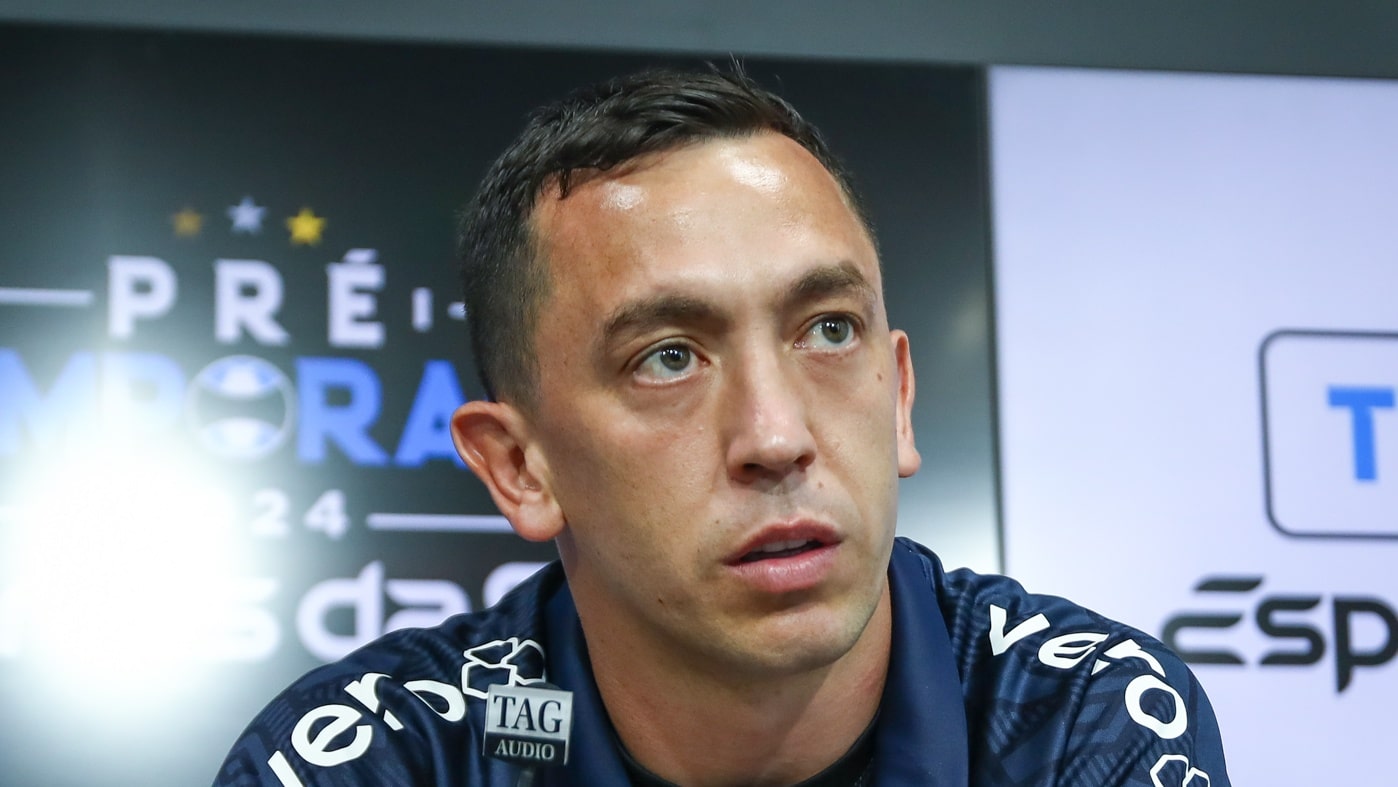 Marches&iacute;n rebate cr&iacute;ticas e identifica causa de dificuldades no Gr&ecirc;mio