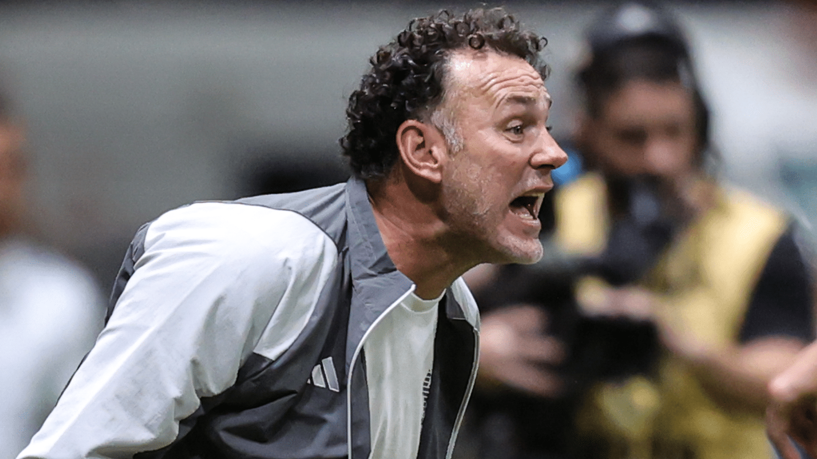 Milito exigir mais ap&oacute;s passeio do Atl&eacute;tico-MG escancara diferen&ccedil;a para Felip&atilde;o