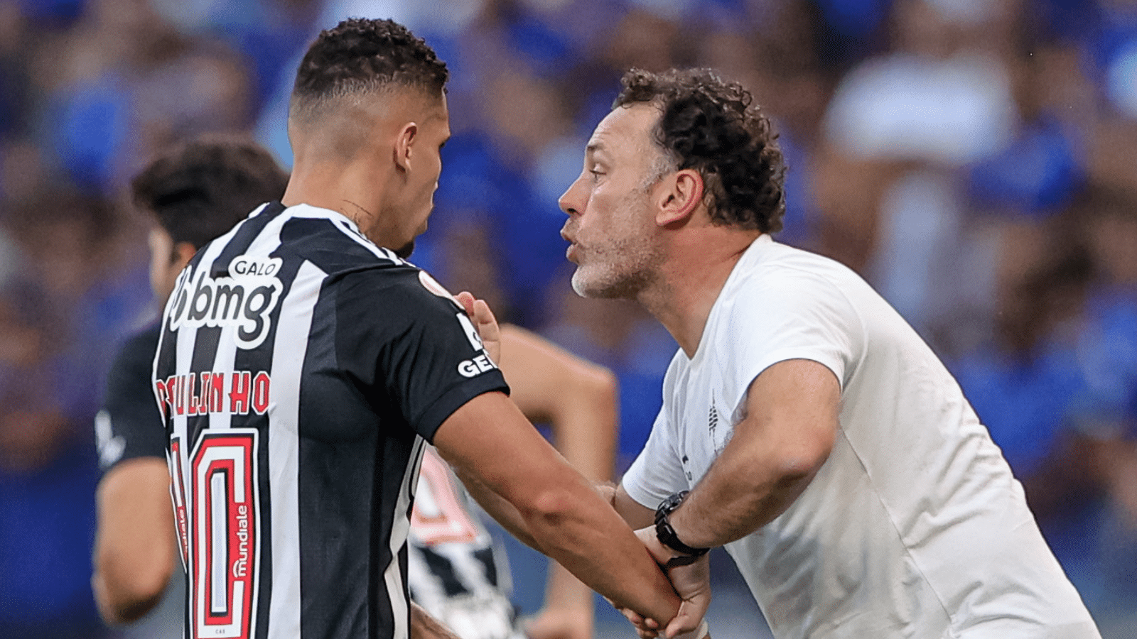 Milito e sua miss&atilde;o no Atl&eacute;tico-MG: provar que o time &eacute; favorito ao Brasileiro