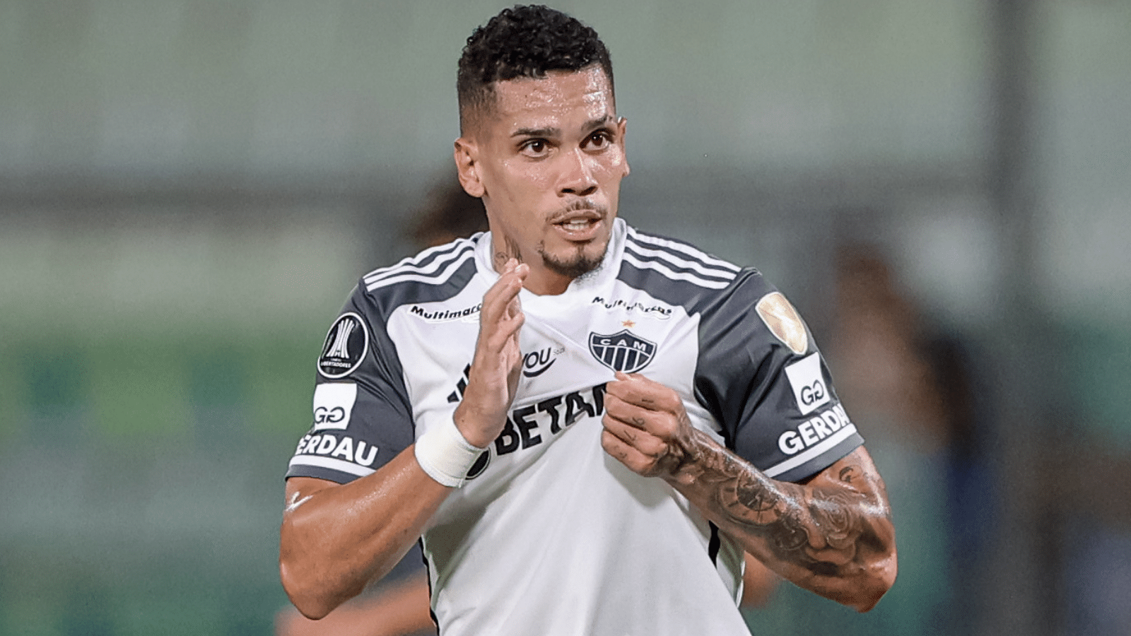 Mister Libertadores: Paulinho j&aacute; &eacute; o 3&deg; maior artilheiro do Atl&eacute;tico-MG no torneio