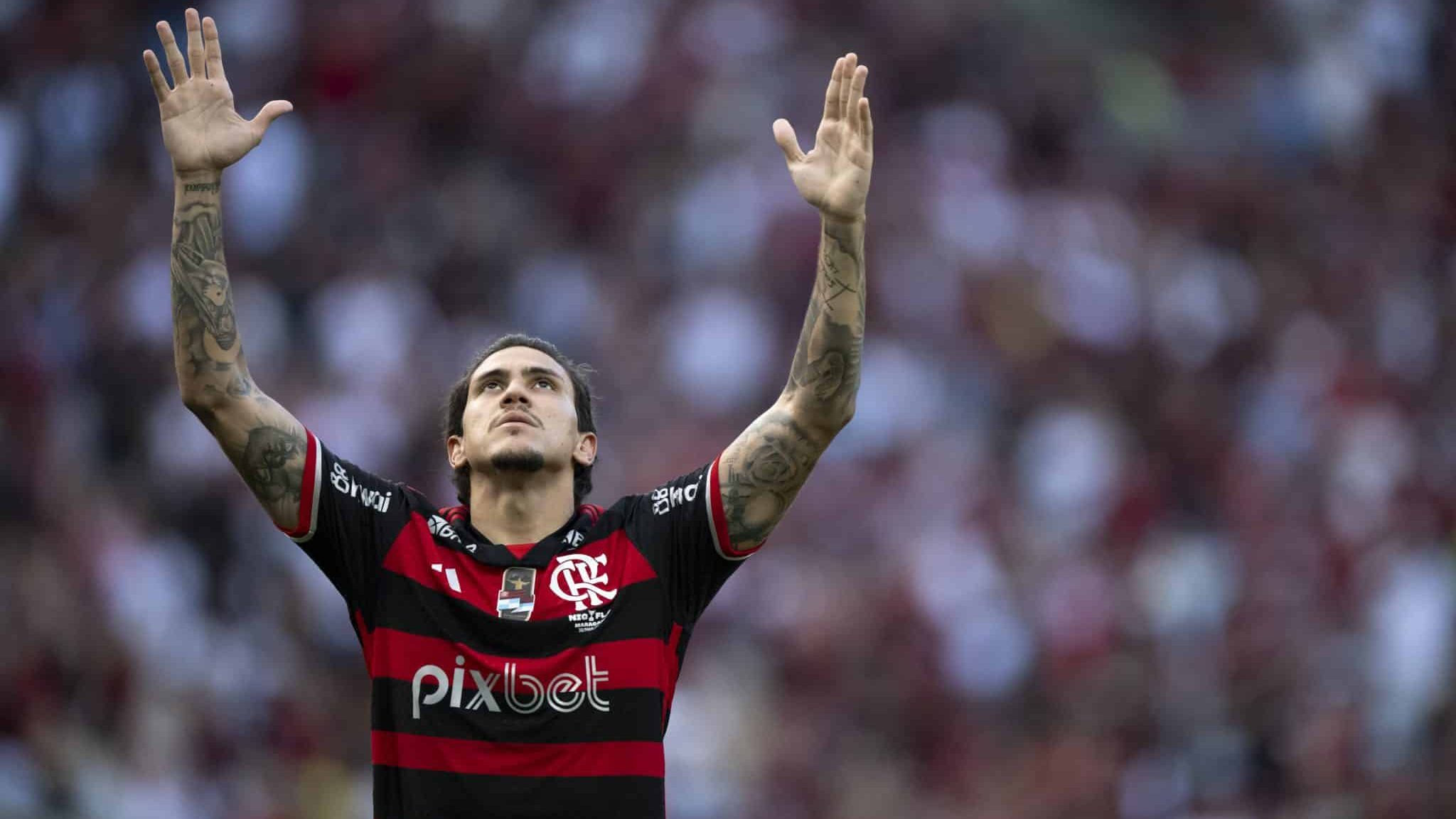 Depois da Fifa, Flamengo quer que CBF tamb&eacute;m arque com sal&aacute;rios de Pedro