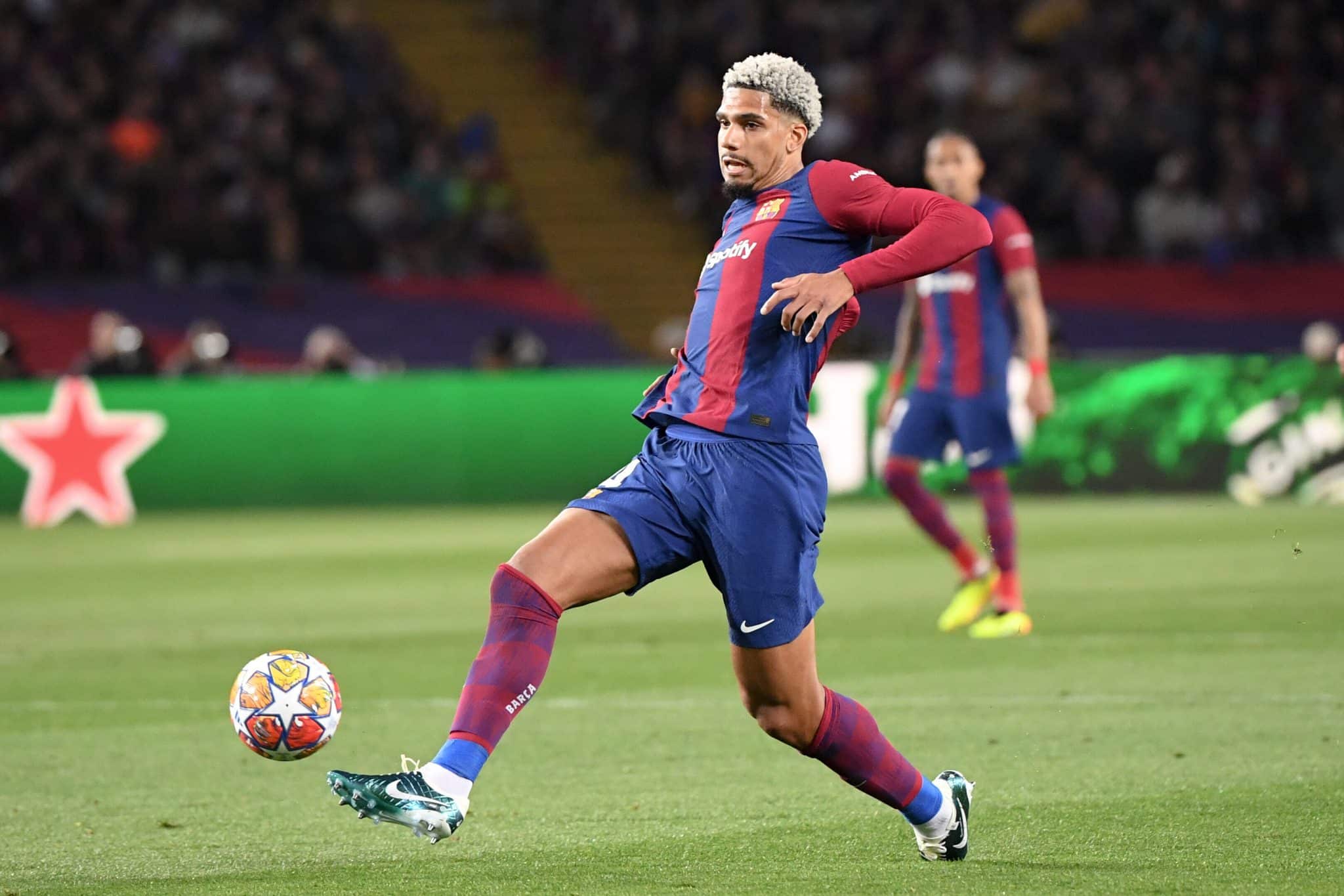 &lsquo;Tenho valores&rsquo;: Ara&uacute;jo n&atilde;o esconde inc&ocirc;modo e rebate cr&iacute;ticas de G&uuml;ndogan