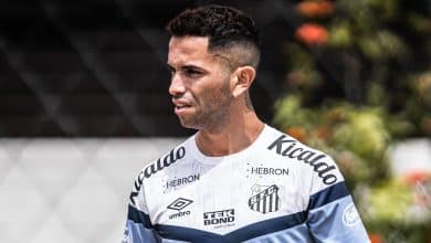 &lsquo;Santos e Corinthians s&atilde;o uma vergonha&rsquo;: presidente do Argentinos Jrs. ataca ap&oacute;s calotes