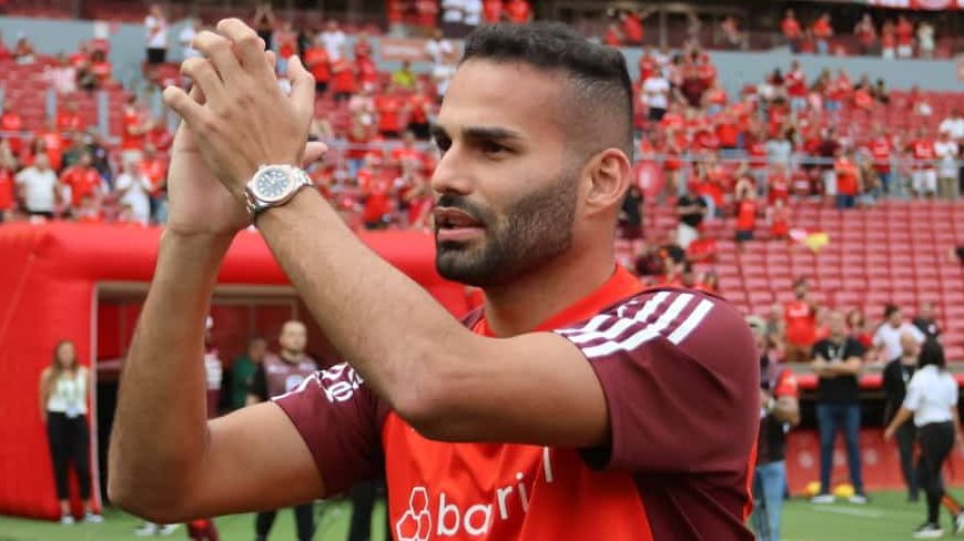 &lsquo;Ame o pr&oacute;ximo como a ti mesmo&rsquo;: Thiago Maia socorre v&iacute;timas das chuvas no RS