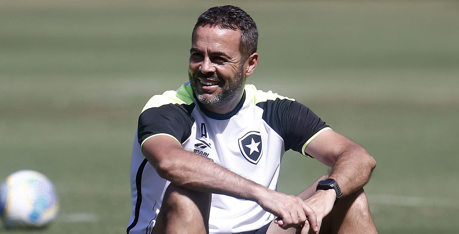 Como Artur Jorge mudou a cara do Botafogo em apenas um m&ecirc;s de trabalho