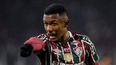 Diniz escala Marquinhos na lateral do Fluminense, e tem d&uacute;vida na zaga