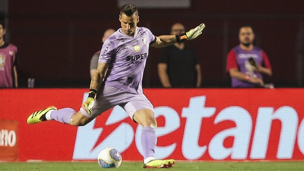F&aacute;bio falhou na derrota do Fluminense para o S&atilde;o Paulo - Foto: LUCAS MER&Ccedil;ON / FLUMINENSE FC