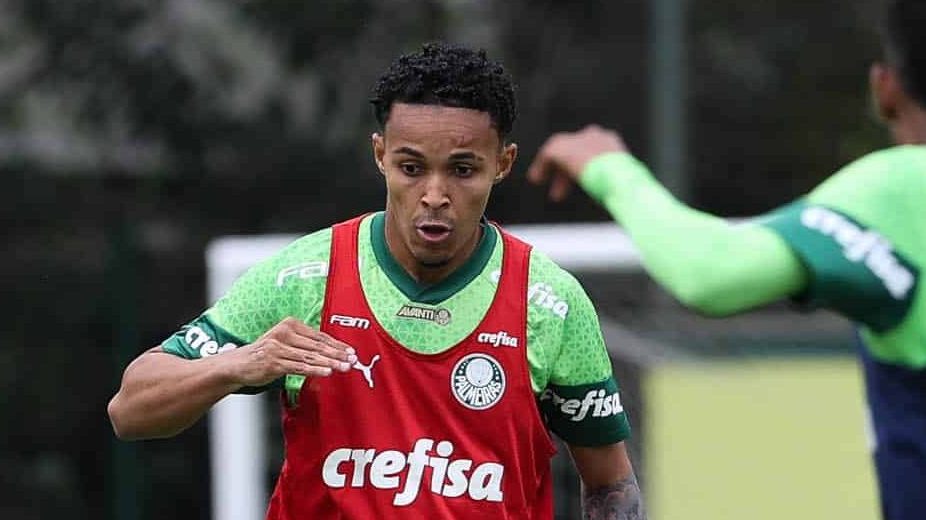 L&aacute;zaro se credencia para sucess&atilde;o do ataque do Palmeiras, mas sombra no setor assusta