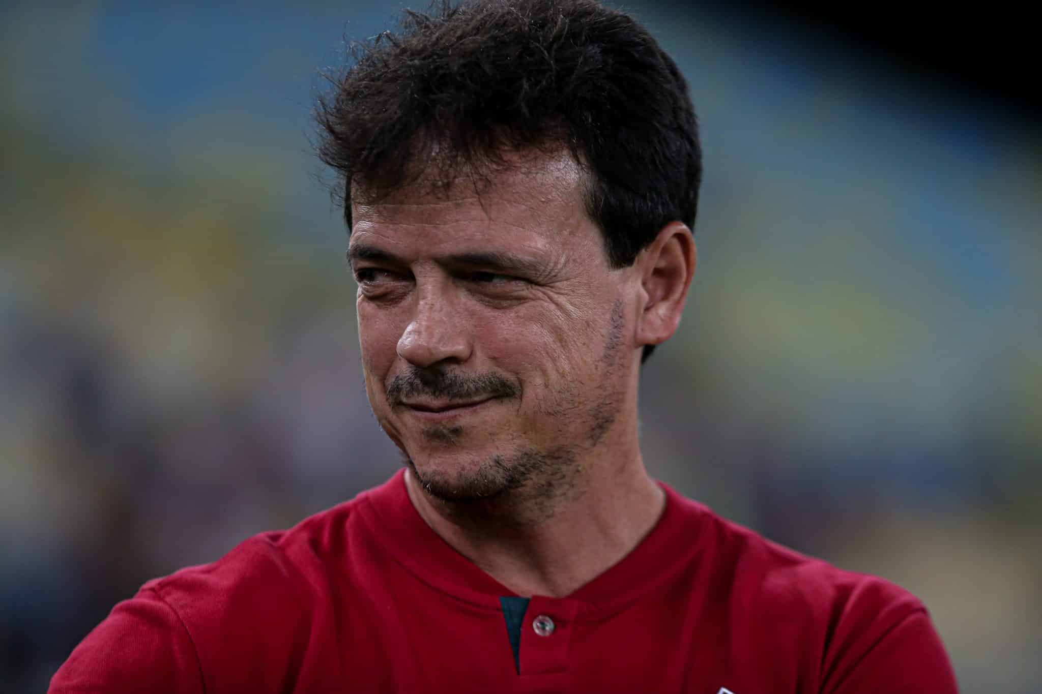Fluminense anuncia a renova&ccedil;&atilde;o de Fernando Diniz at&eacute; o fim de 2025