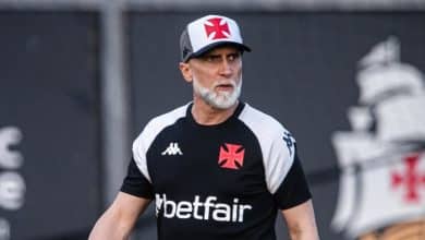 Quais s&atilde;o as primeiras miss&otilde;es de &Aacute;lvaro Pacheco no comando do Vasco?