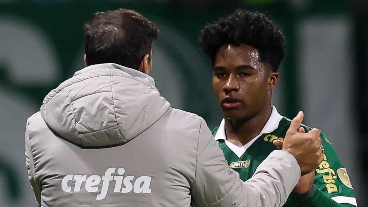Triste, Endrick s&oacute; sorriu quando falou de amigo e do pr&oacute;ximo ataque do Real no Fifa