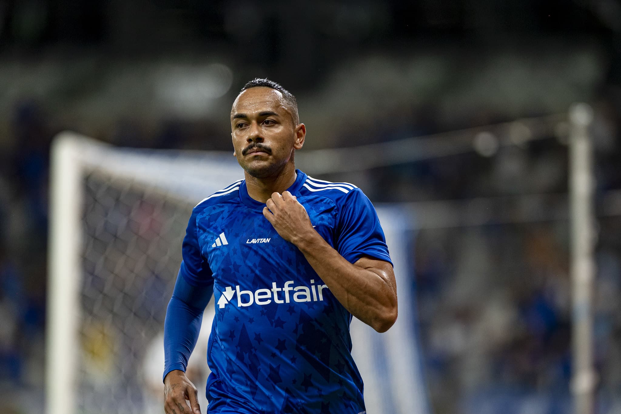 Ainda contestado, Rafael Elias Papagaio tem tido minutos no Cruzeiro e j&aacute; marcou quatro vezes na temporada