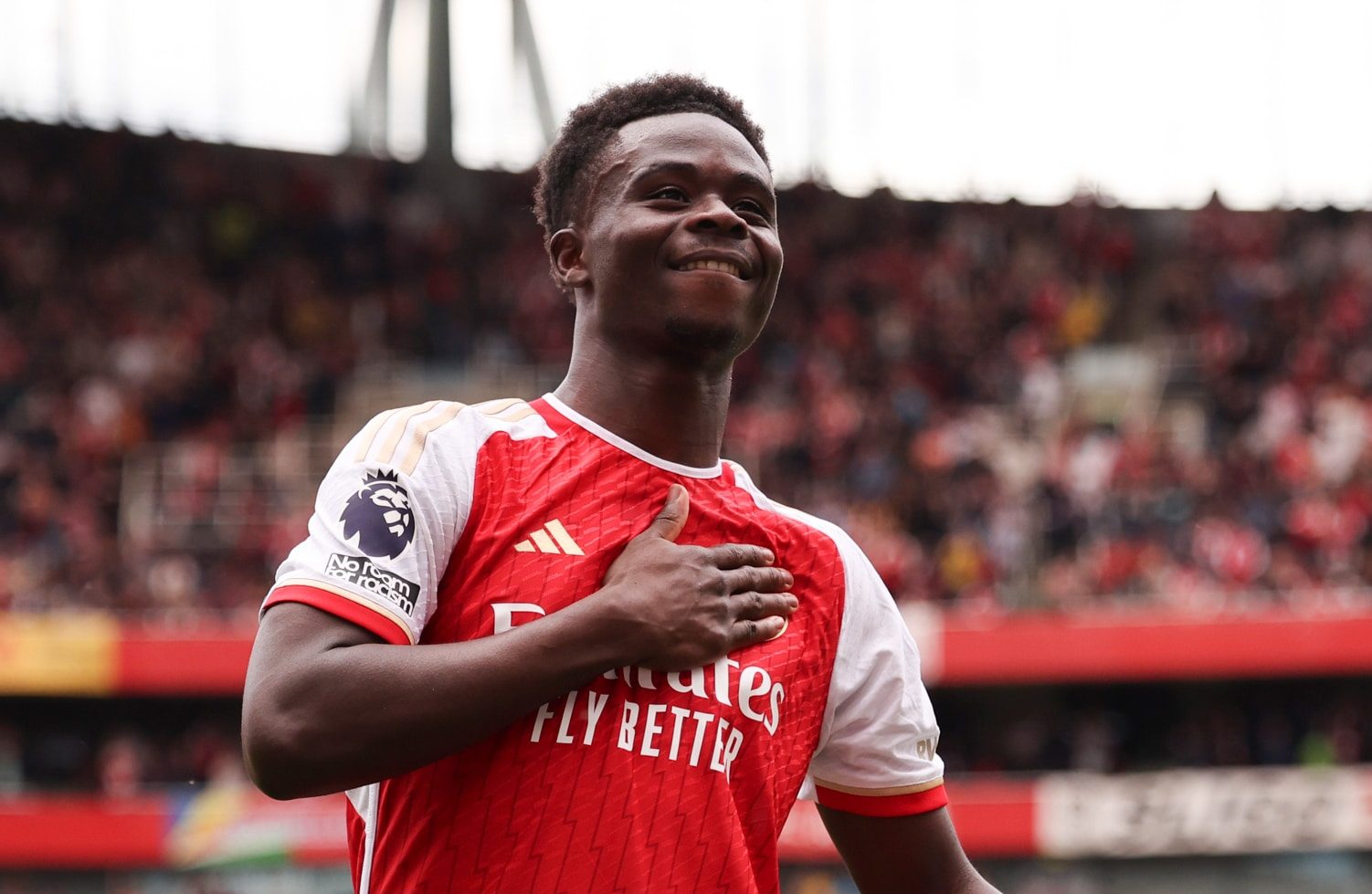 Sem vacilar! Arsenal embala quarta vit&oacute;ria e joga press&atilde;o no Manchester City