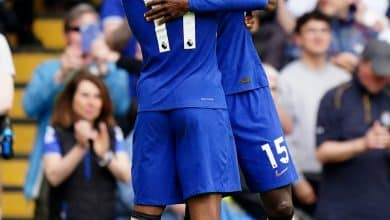 Chelsea atropela West Ham no cl&aacute;ssico e se aproxima da zona da Liga Europa