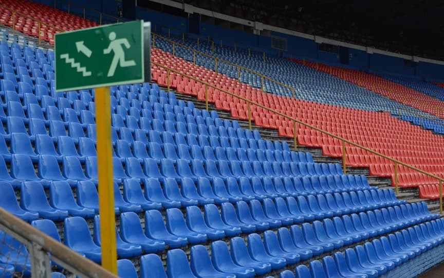 Por que a venda de ingressos para Santos e Botafogo-SP, em Londrina, está fraca?