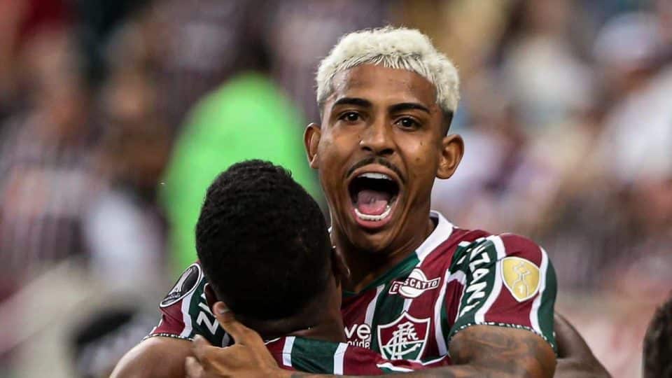 John Kennedy entra na briga por vaga de titular do Fluminense, que vê má fase de Cano