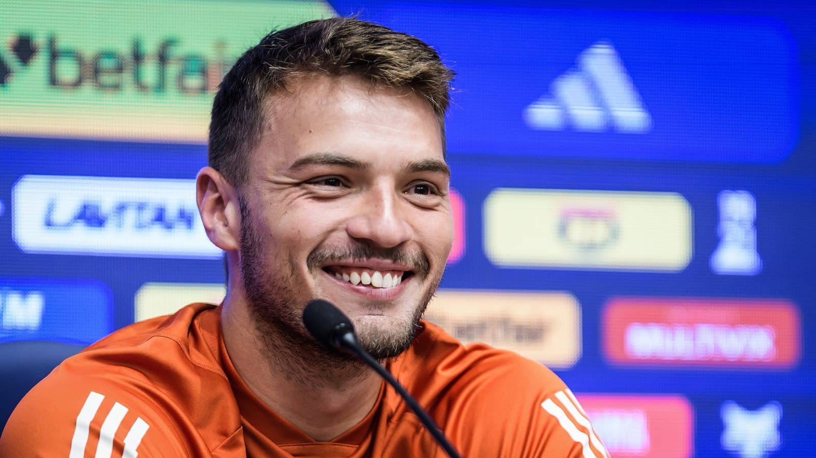 Refor&ccedil;o do Cruzeiro, Grando explica &lsquo;sim&rsquo; imediato e tweets constrangedores