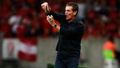 T&eacute;cnico se demite no intervalo, m&eacute;dico assume, e Brasiliense ainda vence pela S&eacute;rie D