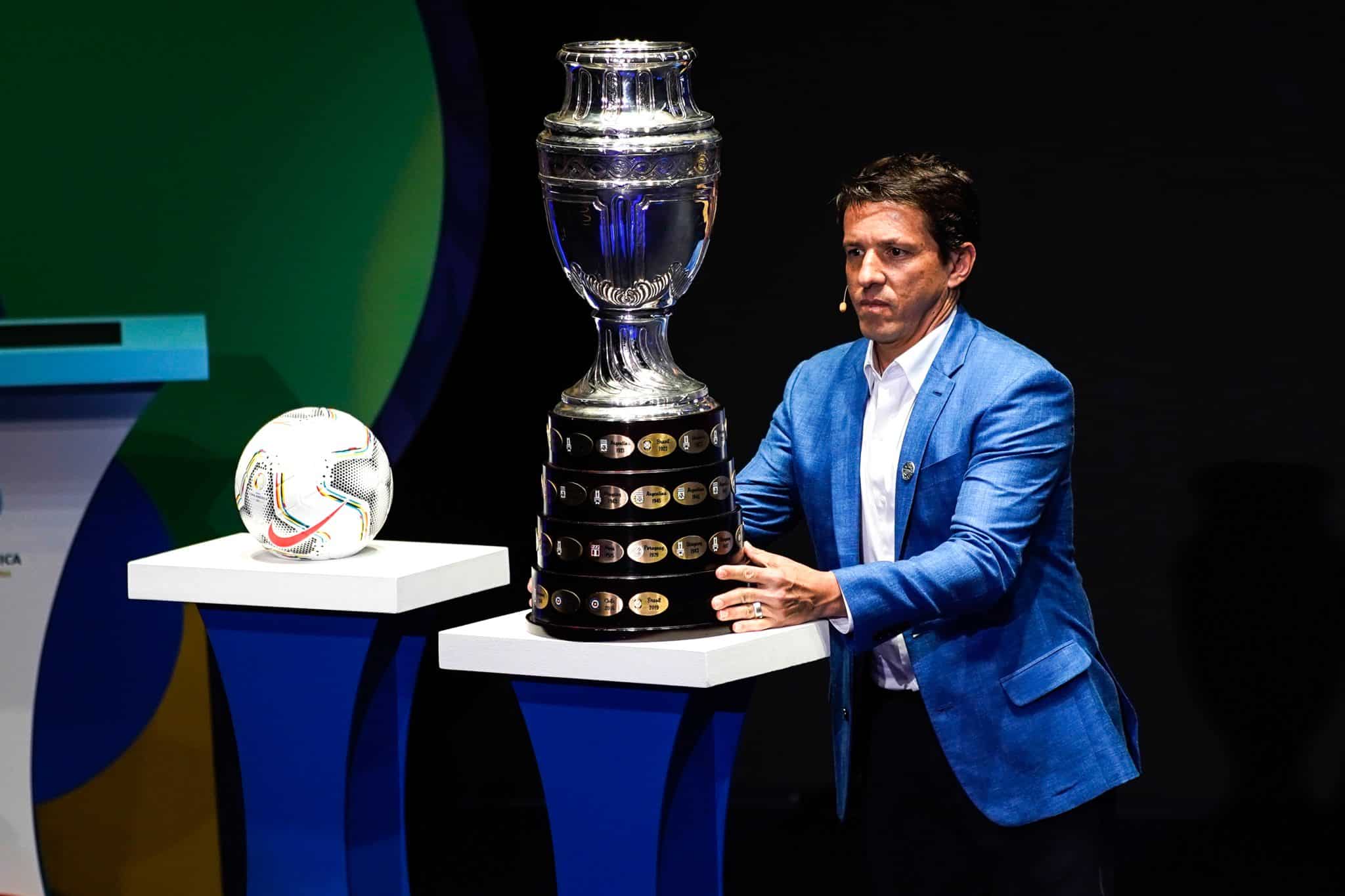 Conhe&ccedil;a o cart&atilde;o rosa, novidade da Conmebol para a Copa Am&eacute;rica