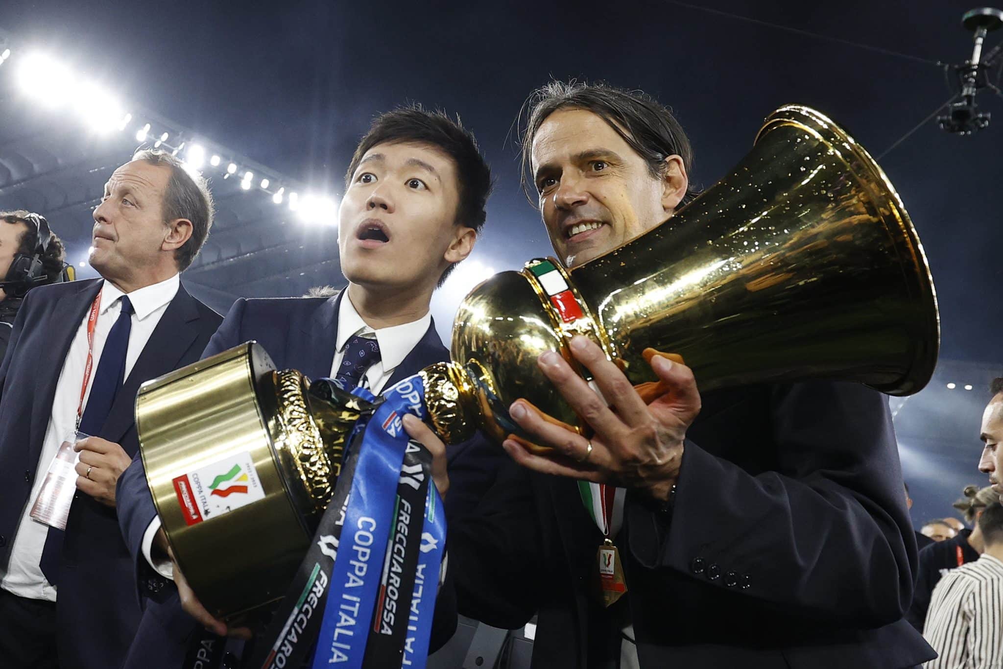 Entenda por que grupo chin&ecirc;s teve de deixar Internazionale mesmo com sucesso&nbsp;em&nbsp;campo