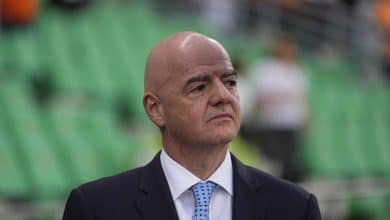 Mais parecida com t&ecirc;nis: Em meio &agrave; cr&iacute;ticas, FIFA anuncia uma nova vers&atilde;o do VAR