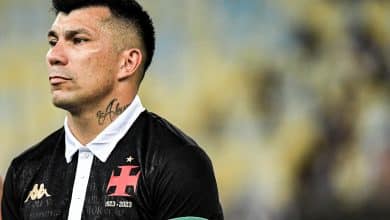 Sem espa&ccedil;o, Medel pode deixar Vasco na pr&oacute;xima janela e destino seria gigante argentino