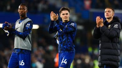 Um banco de reservas inusitado roubou a cena na vit&oacute;ria do Chelsea sobre o Tottenham